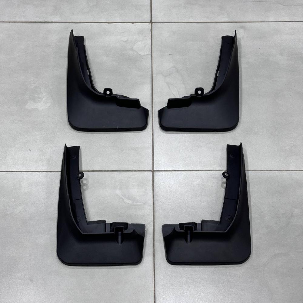 Set of 4 Pcs Mud Flaps Compatible For BMW X5 G05 LCI