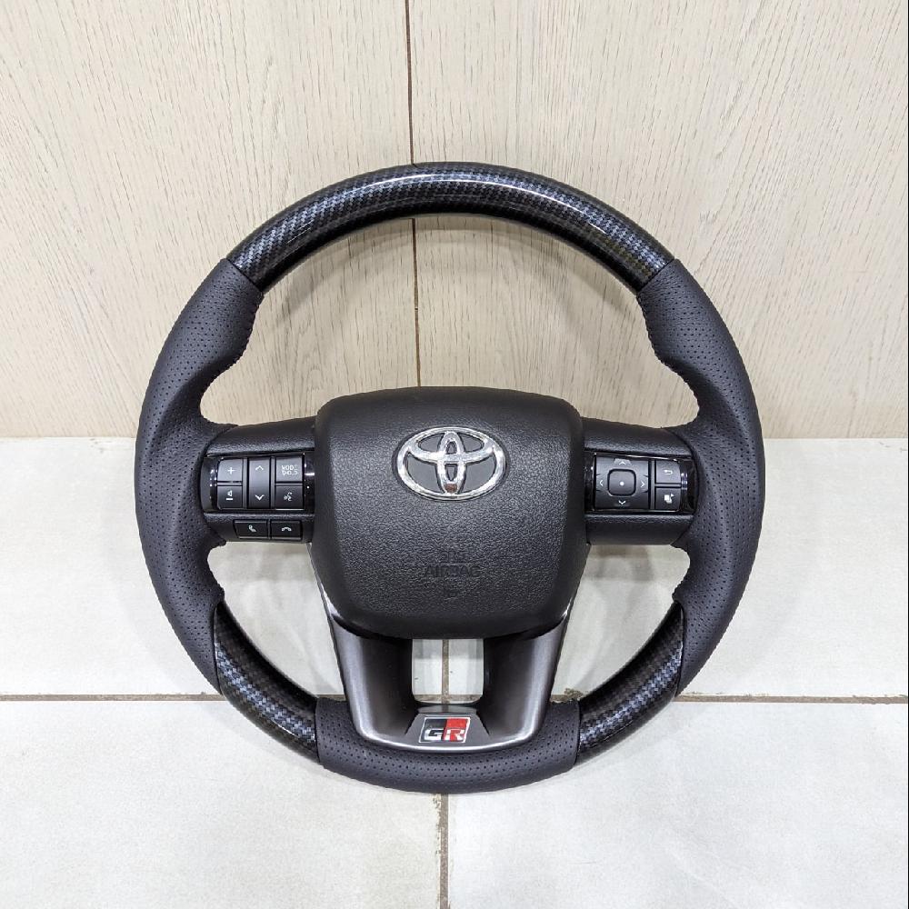  Carbon Steering Wheel Suitable For Toyota GR - Innova / Crysta / Fortuner